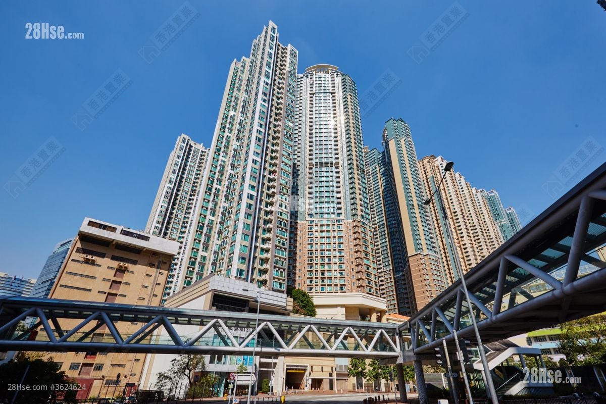 One West Kowloon Rental 3 Bedrooms , 1 Bathroom 616 ft² One West Kowloon Rental 3 Bedrooms , 1 Bathroom 616 ft²
