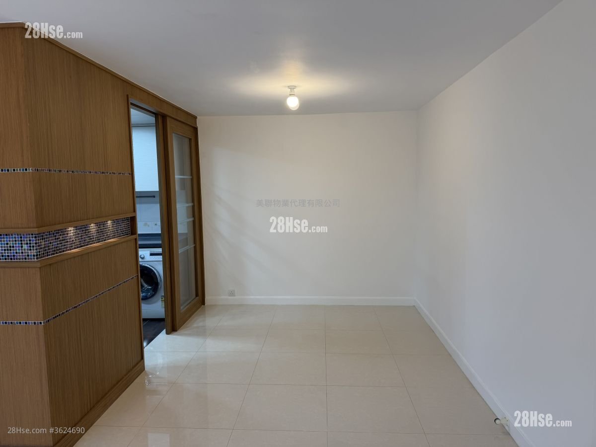 太古城 租盘 3 房 , 2 浴室 717 平方尺 太古城 租盘 3 房 , 2 浴室 717 平方尺