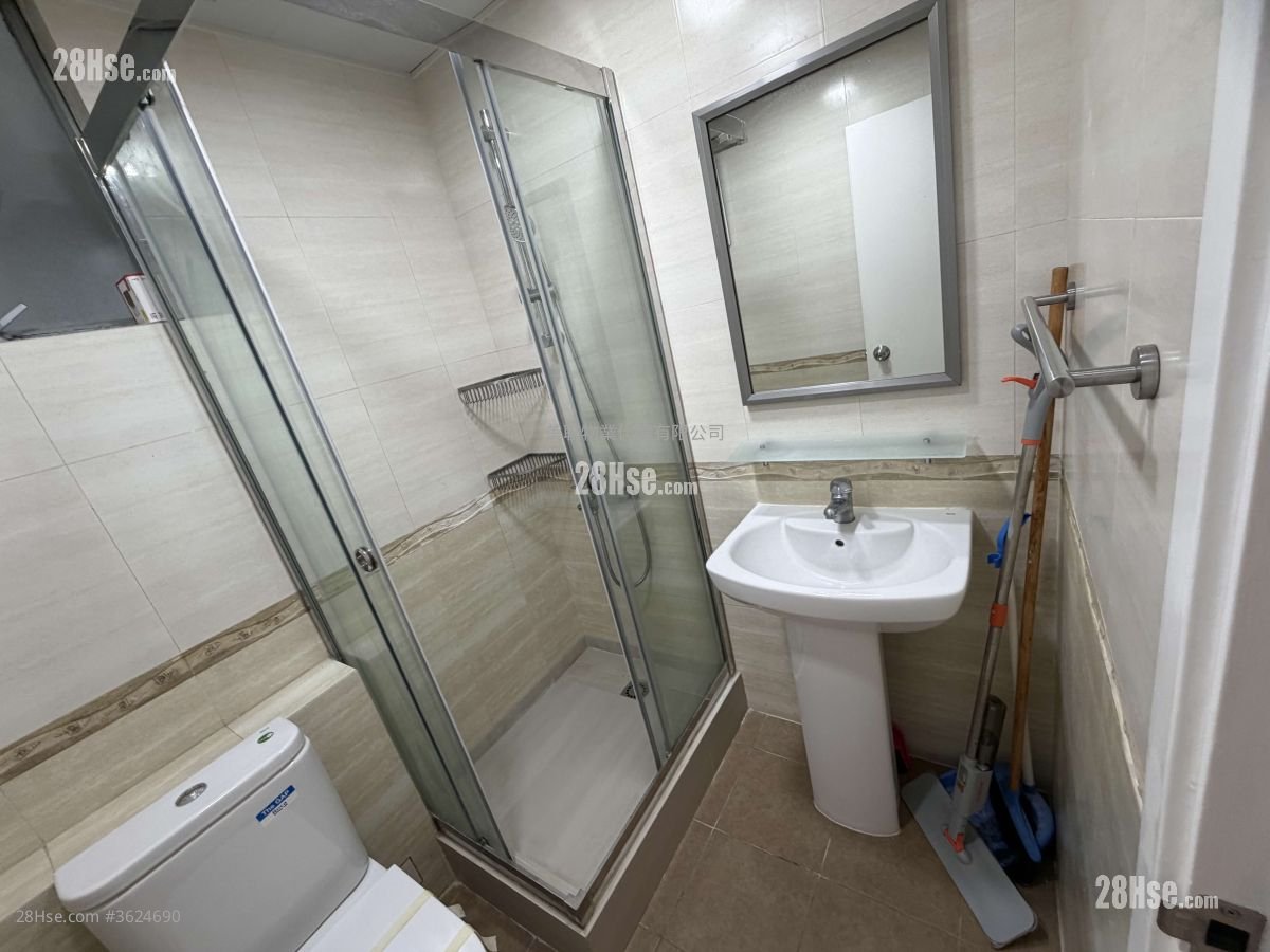 太古城 租盘 3 房 , 2 浴室 717 平方尺 太古城 租盘 3 房 , 2 浴室 717 平方尺