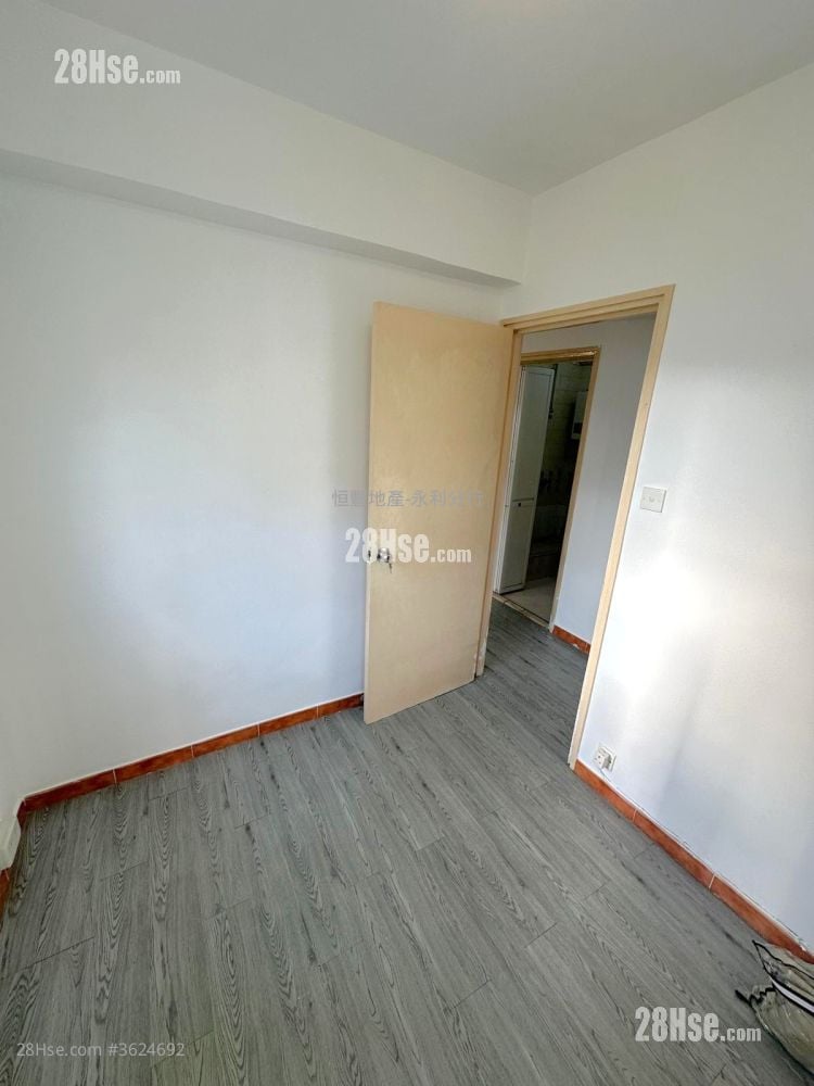 Walton Estate Rental 2 Bedrooms , 1 Bathroom 403 ft² Walton Estate Rental 2 Bedrooms , 1 Bathroom 403 ft²