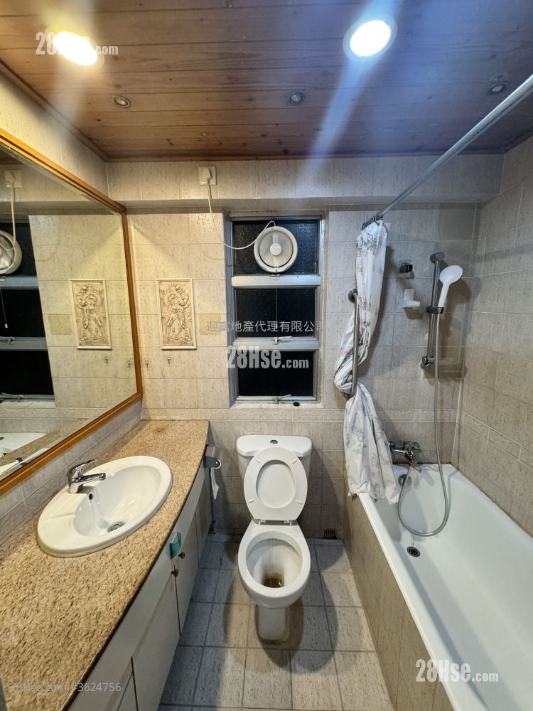 Whampoa Garden Rental 3 Bedrooms , 2 Bathrooms 612 ft² Whampoa Garden Rental 3 Bedrooms , 2 Bathrooms 612 ft²