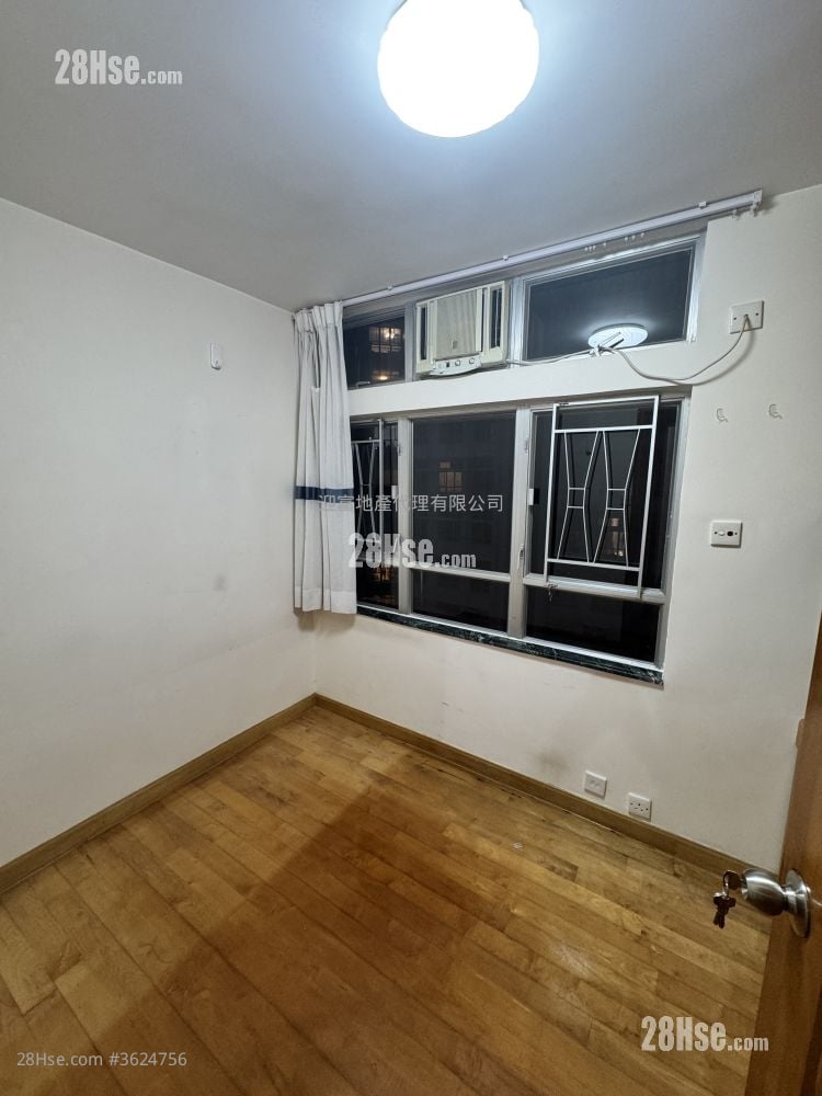 Whampoa Garden Rental 3 Bedrooms , 2 Bathrooms 612 ft² Whampoa Garden Rental 3 Bedrooms , 2 Bathrooms 612 ft²