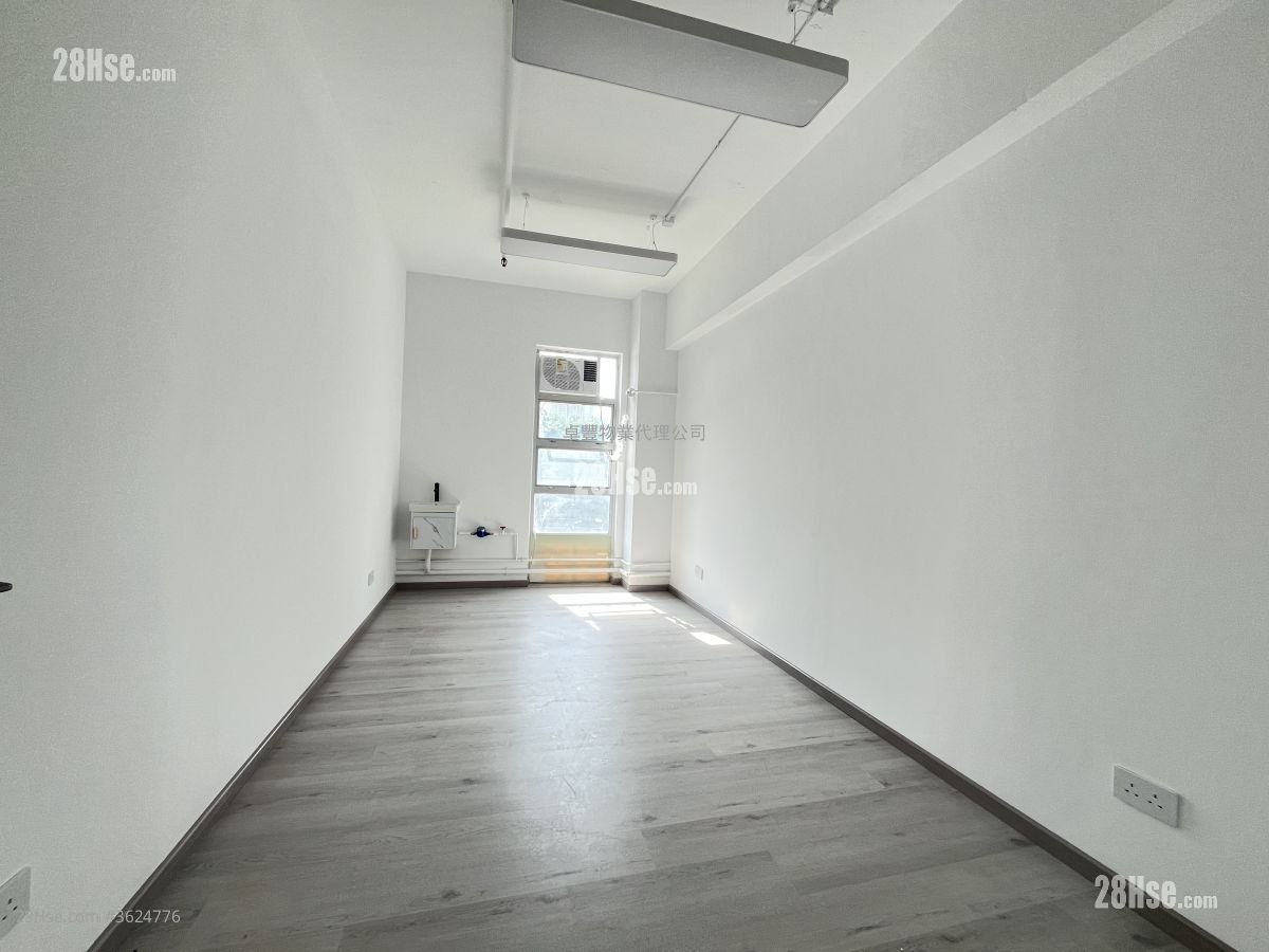 香港纱厂工业大厦5期 租盘 开放式间隔 77 平方尺 香港纱厂工业大厦5期 租盘 开放式间隔 77 平方尺