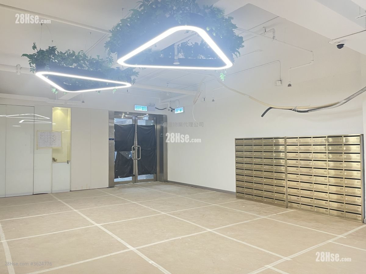 香港纱厂工业大厦5期 租盘 开放式间隔 77 平方尺 香港纱厂工业大厦5期 租盘 开放式间隔 77 平方尺