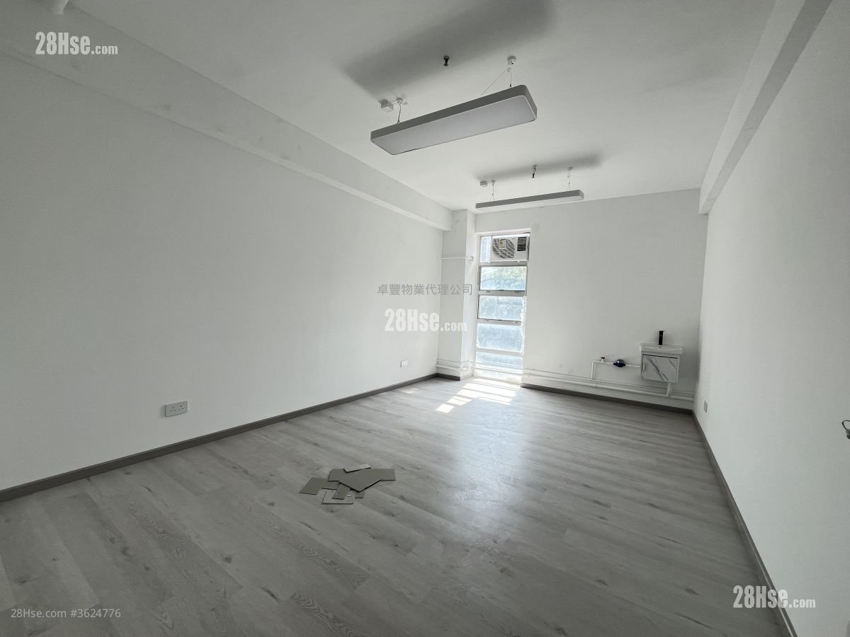 香港纱厂工业大厦5期 租盘 开放式间隔 77 平方尺 香港纱厂工业大厦5期 租盘 开放式间隔 77 平方尺