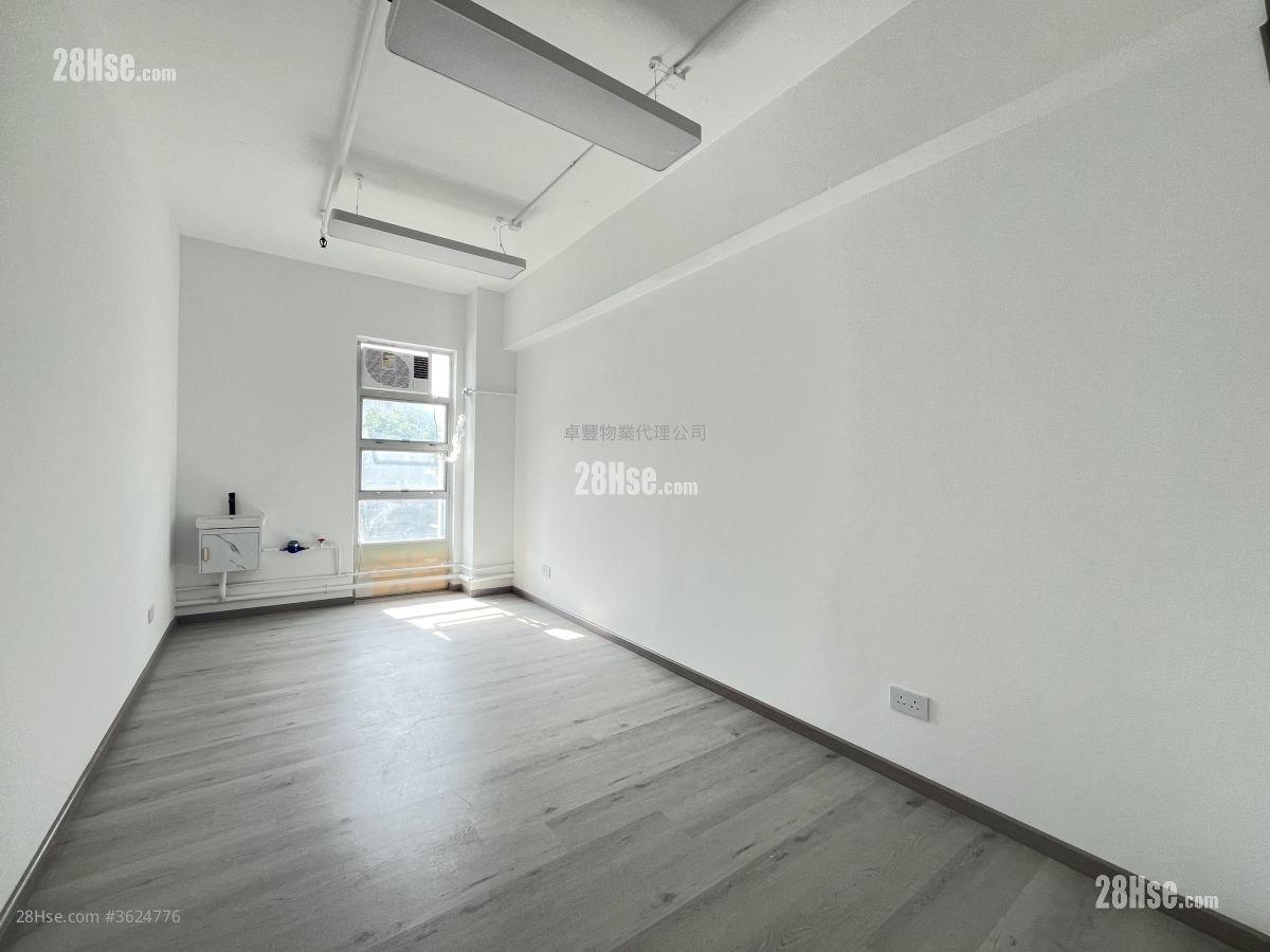 香港纱厂工业大厦5期 租盘 开放式间隔 77 平方尺 香港纱厂工业大厦5期 租盘 开放式间隔 77 平方尺