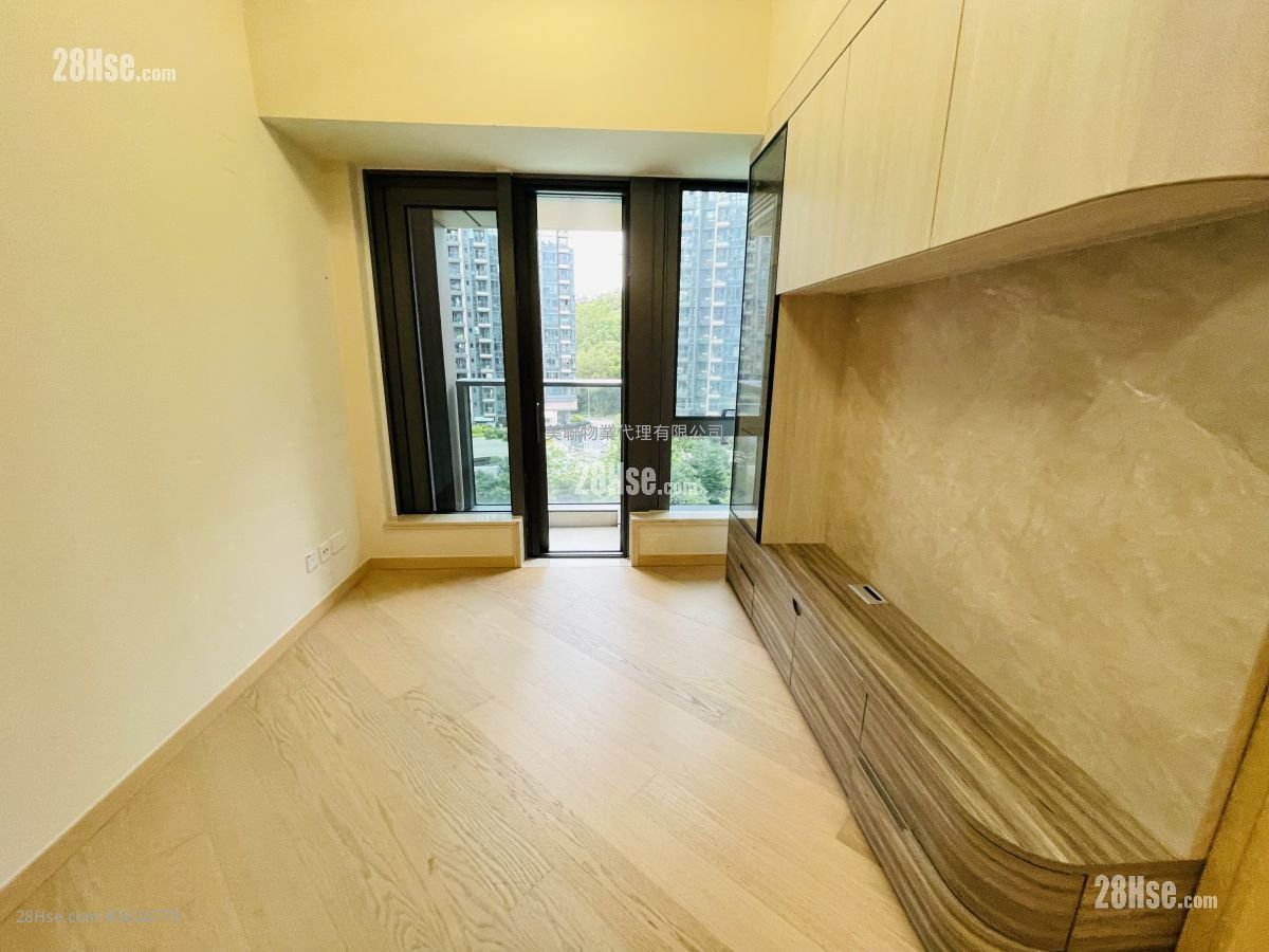 The Regent Sell 1 Bedroom 382 ft² The Regent Sell 1 Bedroom 382 ft²