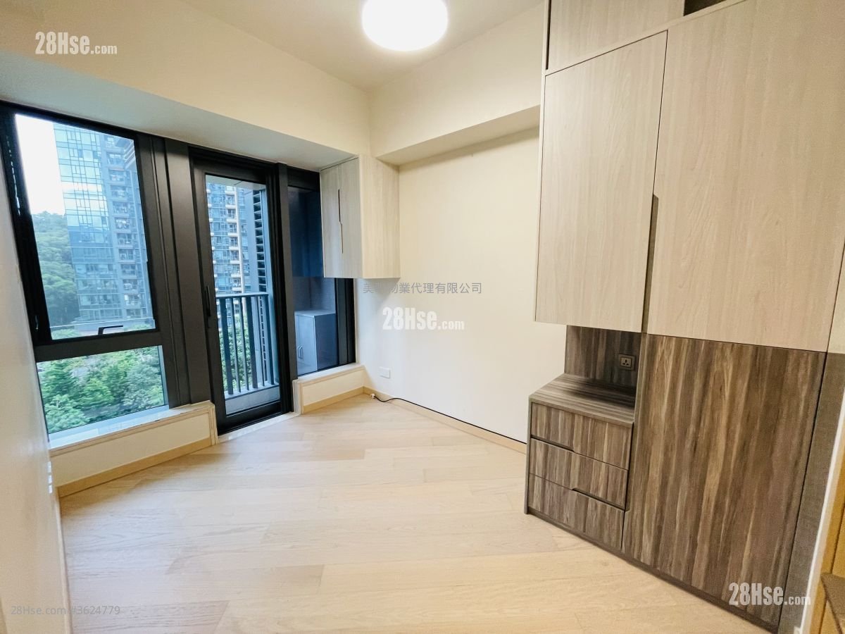 The Regent Sell 1 Bedroom 382 ft² The Regent Sell 1 Bedroom 382 ft²