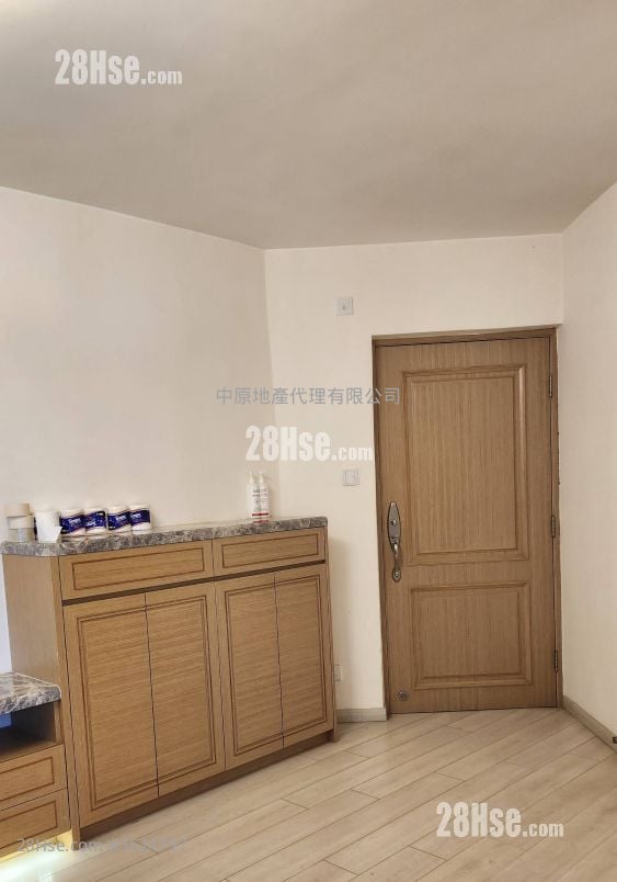 Ching Fu Court Sell 2 Bedrooms , 1 Bathroom 380 ft² Ching Fu Court Sell 2 Bedrooms , 1 Bathroom 380 ft²