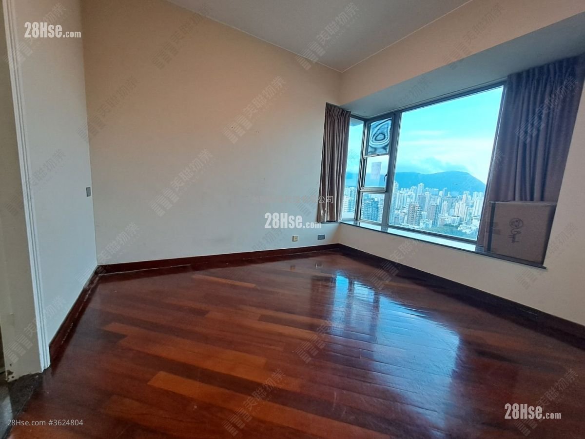 嘉多利豪園 售盤 2 房 , 2 浴室 676 平方呎 嘉多利豪園 售盤 2 房 , 2 浴室 676 平方呎