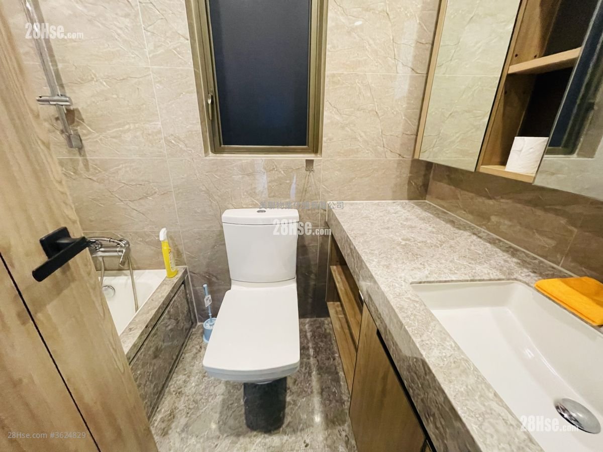 Centra Horizon Sell 3 Bedrooms 1,041 ft² Centra Horizon Sell 3 Bedrooms 1,041 ft²