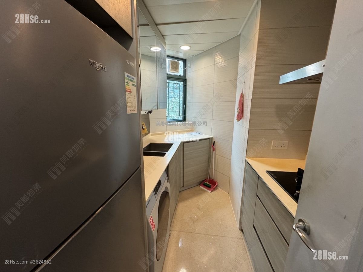 Mont Vert Sell 3 Bedrooms 736 ft² Mont Vert Sell 3 Bedrooms 736 ft²