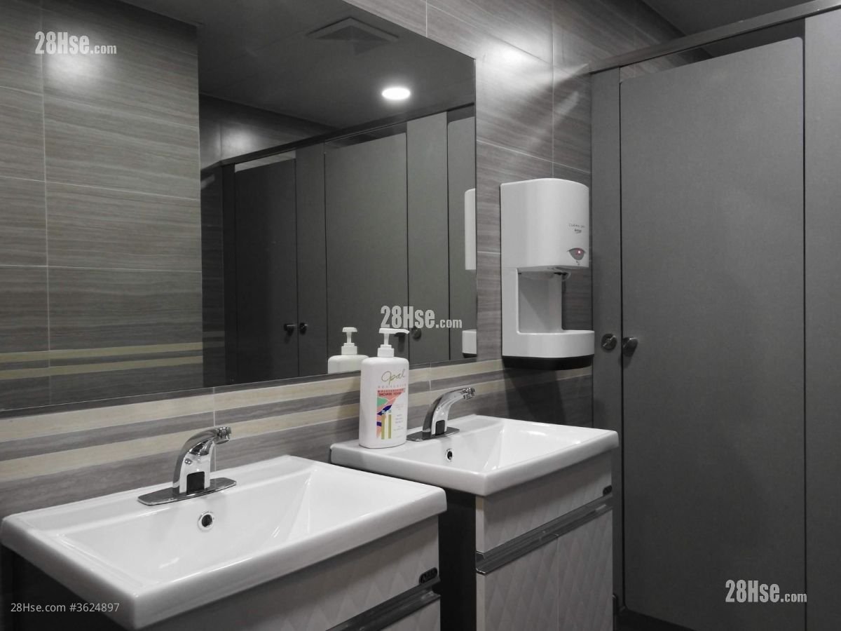 金城工業大廈 租盤 180 平方呎 金城工業大廈 租盤 180 平方呎