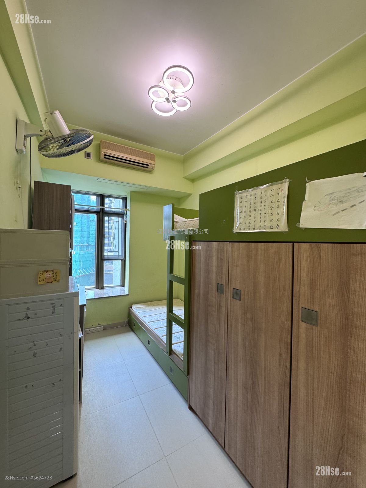 Royal Peninsula Sell 3 Bedrooms , 2 Bathrooms 713 ft² Royal Peninsula Sell 3 Bedrooms , 2 Bathrooms 713 ft²