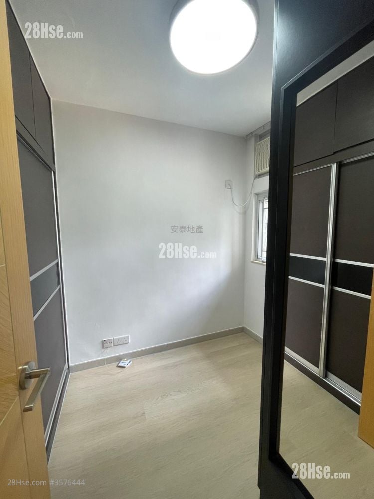 英明苑 租盤 2 房 , 1 浴室 401 平方呎 英明苑 租盤 2 房 , 1 浴室 401 平方呎