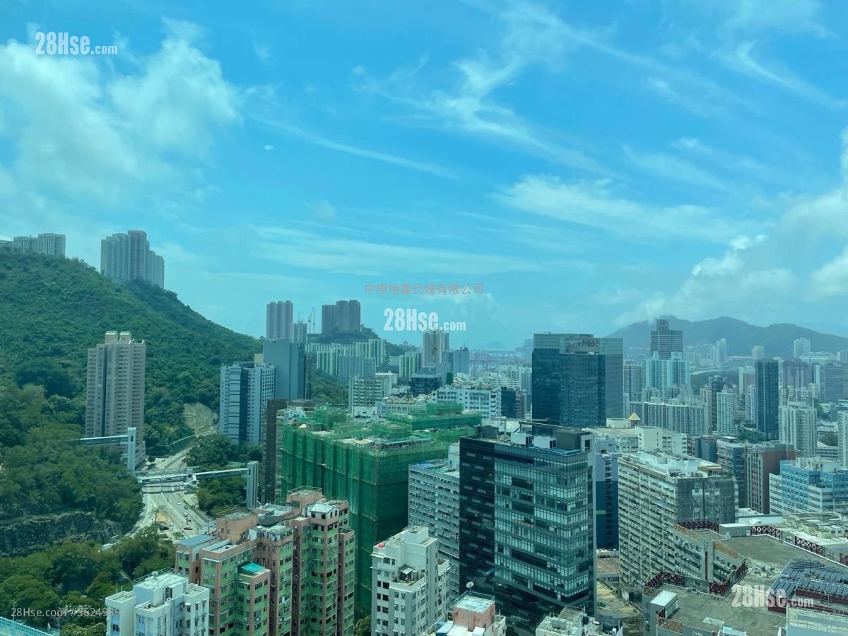 The Apex Sell 3 Bedrooms , 2 Bathrooms 639 ft² The Apex Sell 3 Bedrooms , 2 Bathrooms 639 ft²