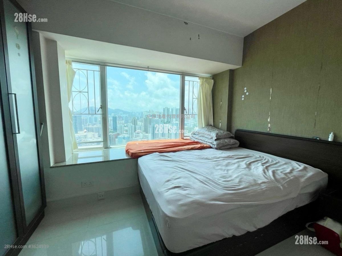 The Apex Sell 3 Bedrooms , 2 Bathrooms 639 ft² The Apex Sell 3 Bedrooms , 2 Bathrooms 639 ft²