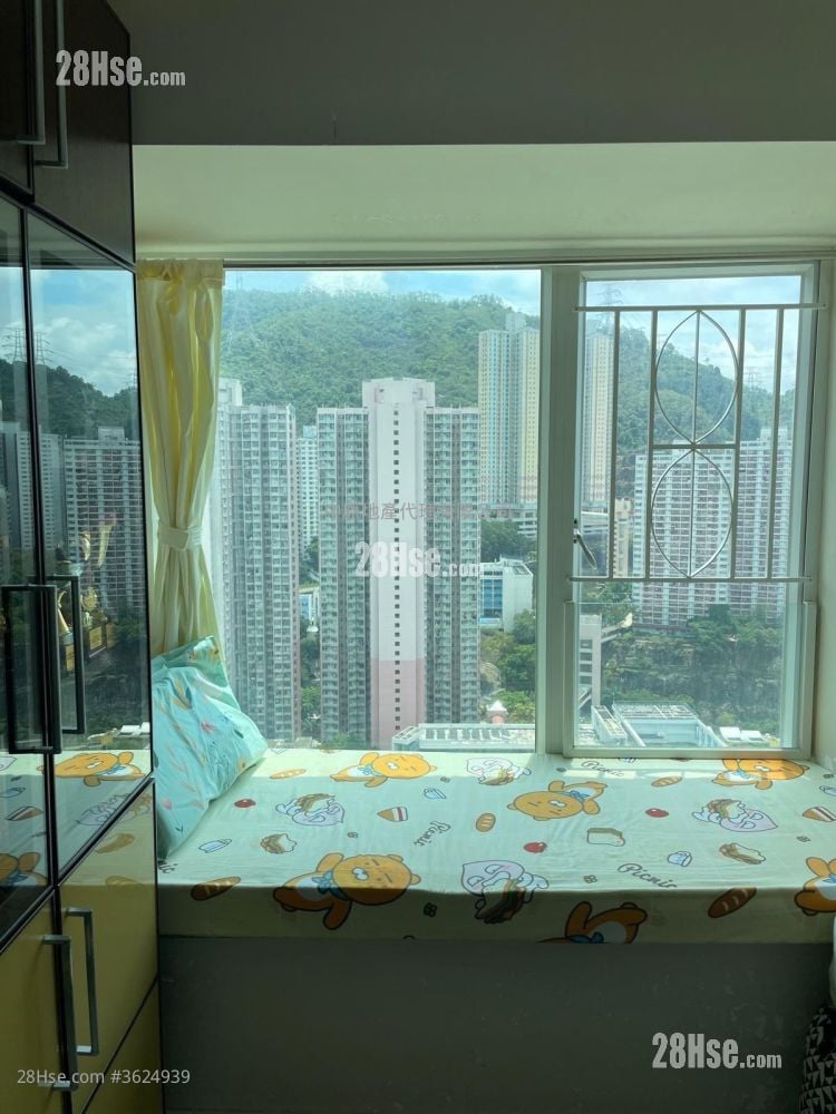 The Apex Sell 3 Bedrooms , 2 Bathrooms 639 ft² The Apex Sell 3 Bedrooms , 2 Bathrooms 639 ft²