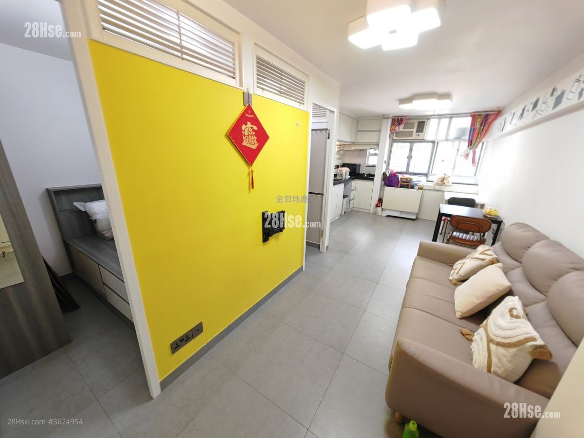 景林邨 售盘 2 房 , 1 浴室 349 平方尺