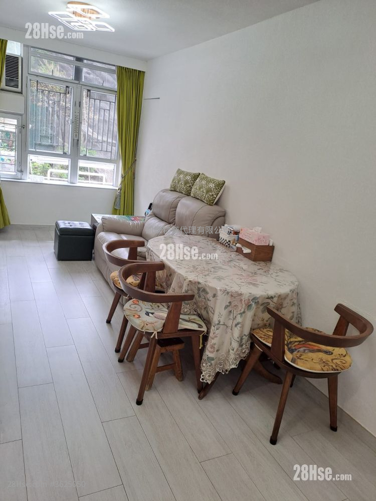 Kwun Tak Court Sell 2 Bedrooms , 1 Bathroom 483 ft² Kwun Tak Court Sell 2 Bedrooms , 1 Bathroom 483 ft²
