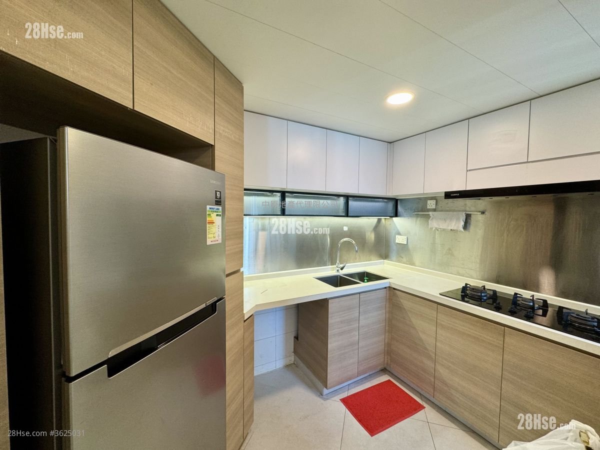 Royal Ascot Sell 3 Bedrooms 974 ft² Royal Ascot Sell 3 Bedrooms 974 ft²