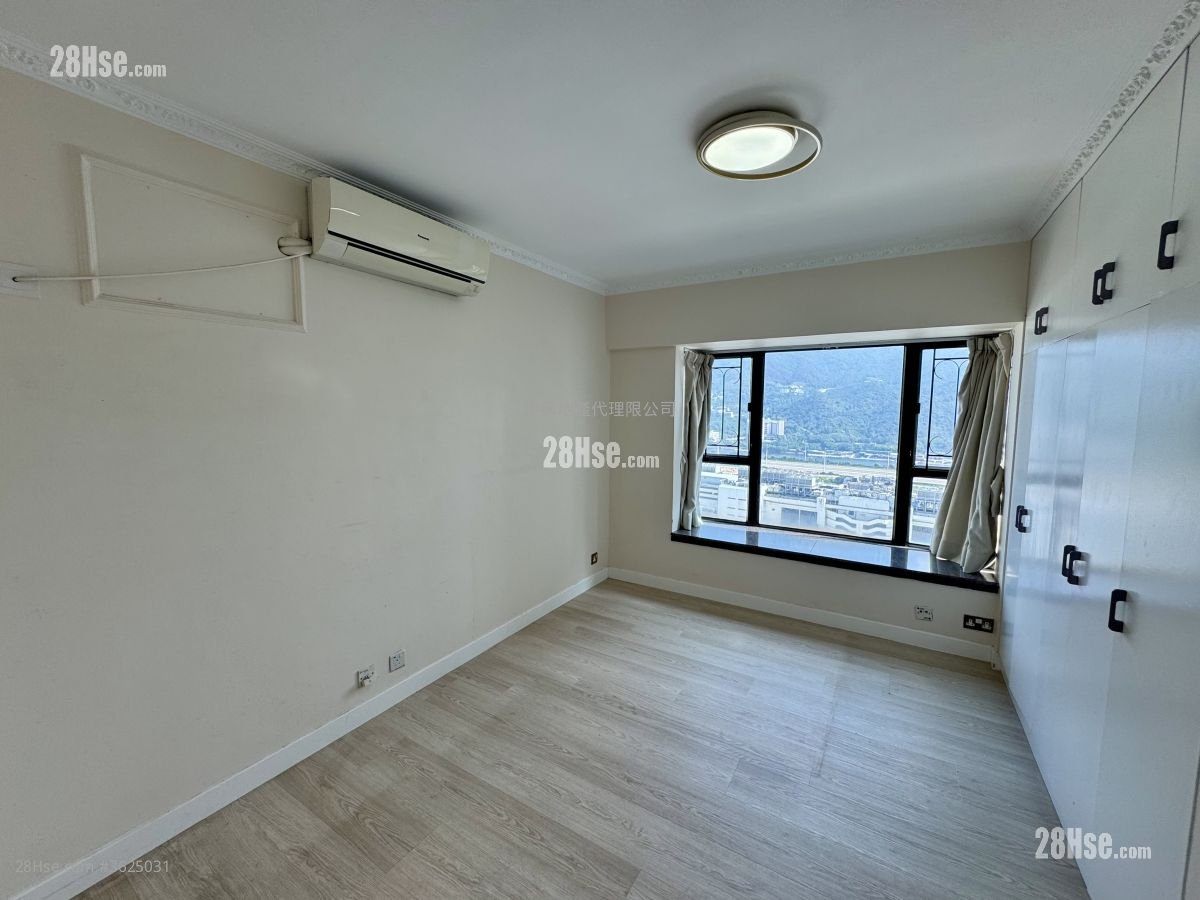 Royal Ascot Sell 3 Bedrooms 974 ft² Royal Ascot Sell 3 Bedrooms 974 ft²