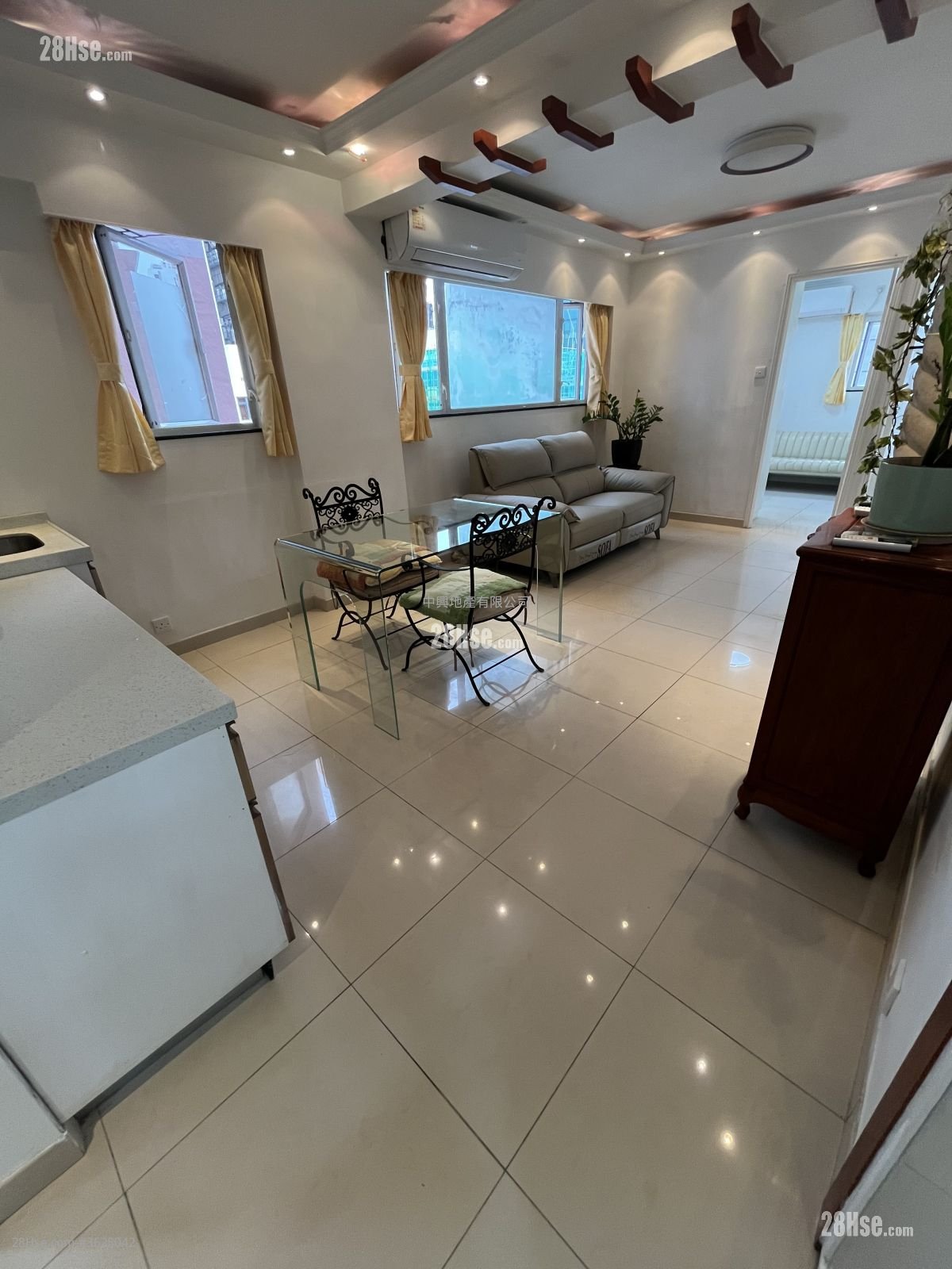 Ho On Mansion Rental 3 Bedrooms , 2 Bathrooms 720 ft² Ho On Mansion Rental 3 Bedrooms , 2 Bathrooms 720 ft²