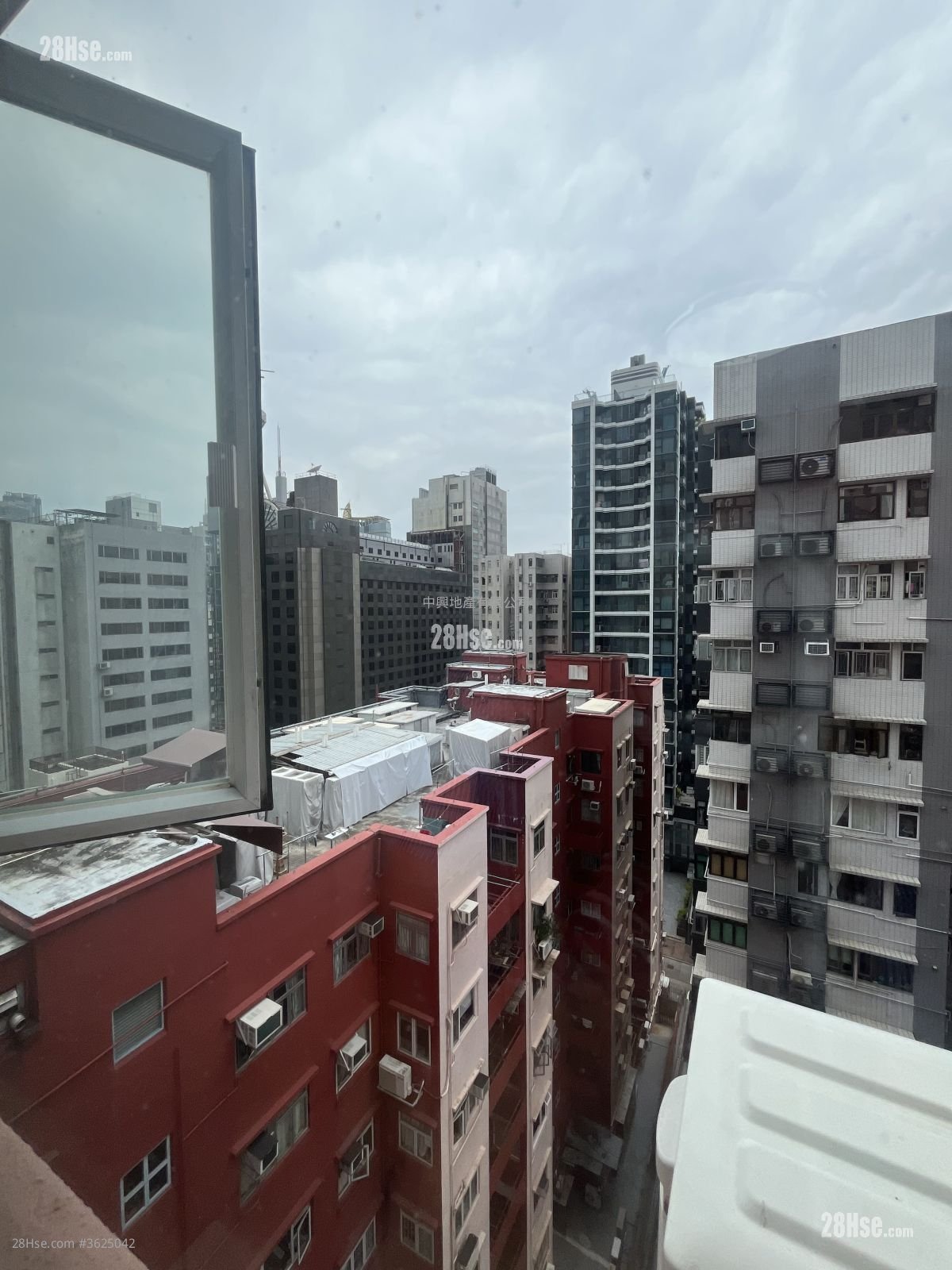 Ho On Mansion Rental 3 Bedrooms , 2 Bathrooms 720 ft² Ho On Mansion Rental 3 Bedrooms , 2 Bathrooms 720 ft²