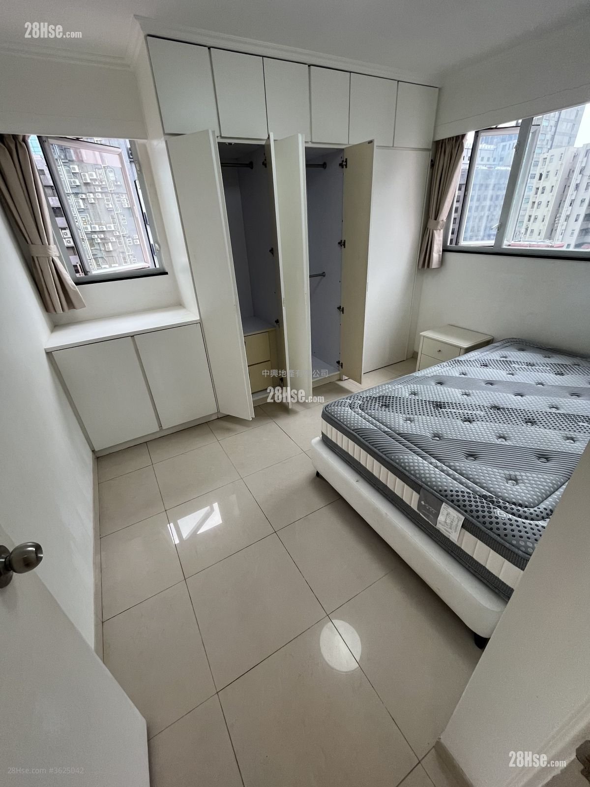 Ho On Mansion Rental 3 Bedrooms , 2 Bathrooms 720 ft² Ho On Mansion Rental 3 Bedrooms , 2 Bathrooms 720 ft²