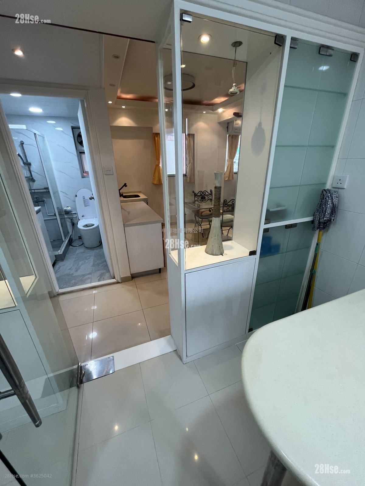 Ho On Mansion Rental 3 Bedrooms , 2 Bathrooms 720 ft² Ho On Mansion Rental 3 Bedrooms , 2 Bathrooms 720 ft²