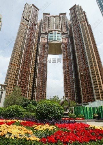 The Arch Rental 2 Bedrooms , 3 Bathrooms 969 ft² The Arch Rental 2 Bedrooms , 3 Bathrooms 969 ft²