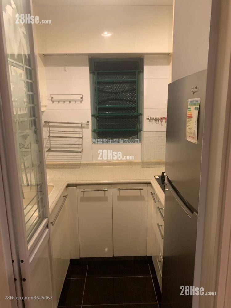 Rambler Crest Rental 2 Bedrooms , 1 Bathroom 451 ft² Rambler Crest Rental 2 Bedrooms , 1 Bathroom 451 ft²