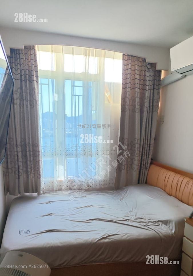 Kam Fung Court Sell 3 Bedrooms 596 ft² Kam Fung Court Sell 3 Bedrooms 596 ft²