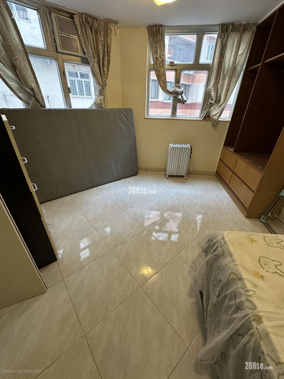 環海大廈 租盤 2 房 , 1 浴室 563 平方呎 環海大廈 租盤 2 房 , 1 浴室 563 平方呎