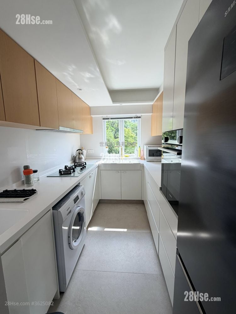 寶馬山花園 售盤 3 房 , 2 浴室 845 平方呎