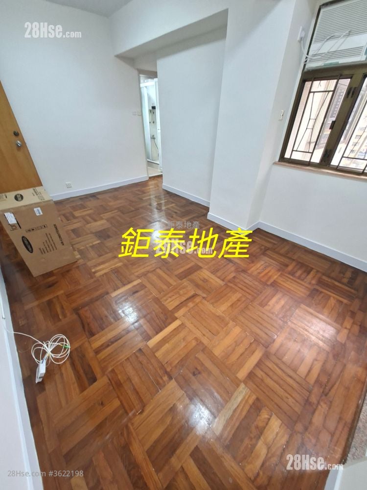 Tak Bo Building Rental 2 Bedrooms , 1 Bathroom 388 ft²