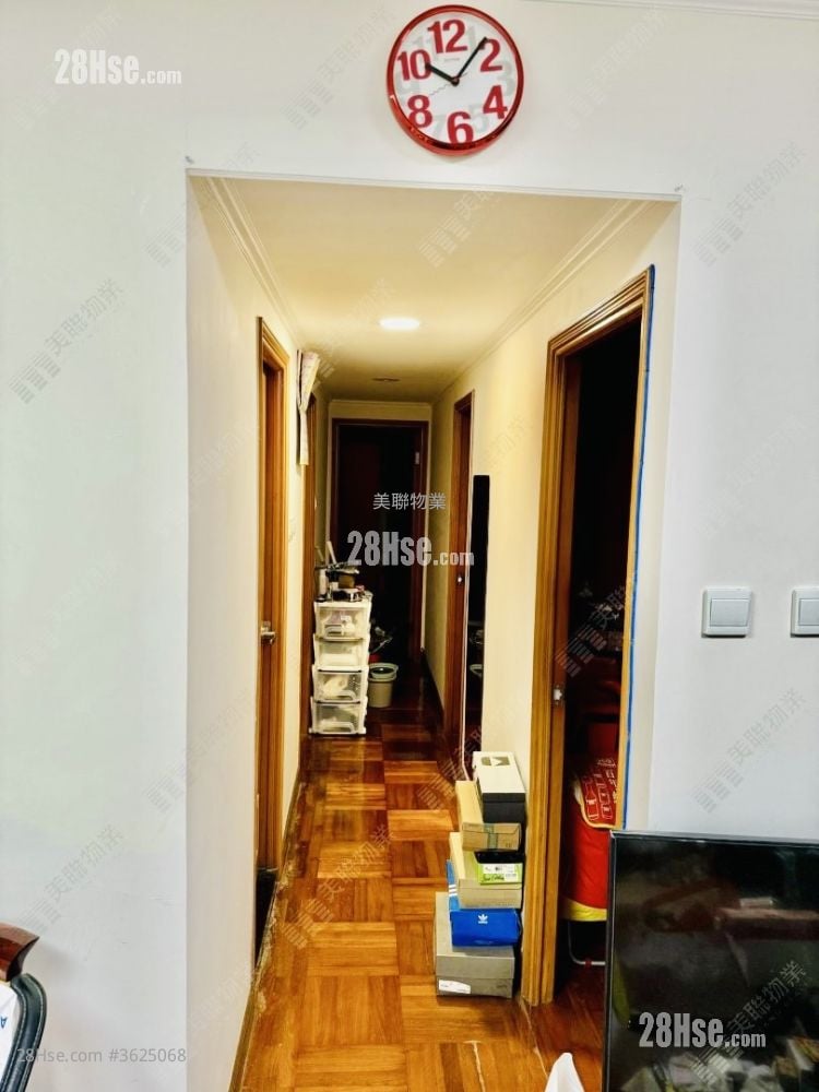 Cheong Shing Court Sell 4 Bedrooms 650 ft² Cheong Shing Court Sell 4 Bedrooms 650 ft²