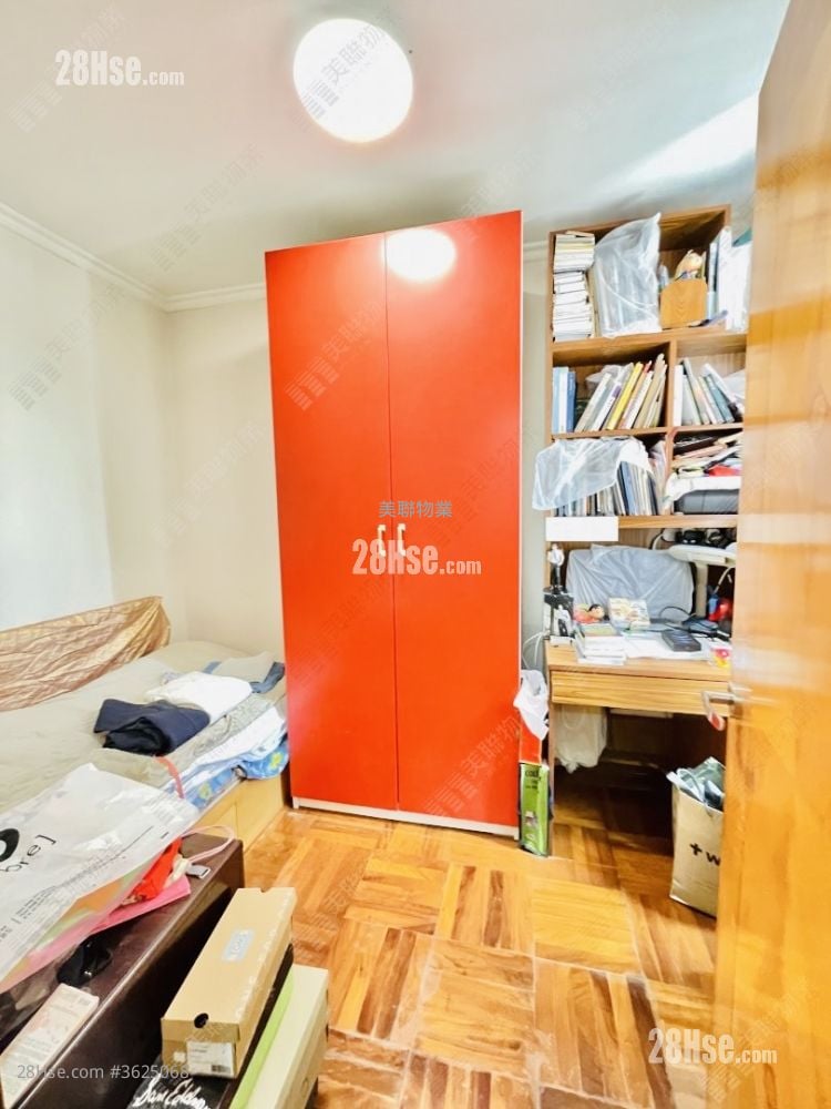 Cheong Shing Court Sell 4 Bedrooms 650 ft² Cheong Shing Court Sell 4 Bedrooms 650 ft²