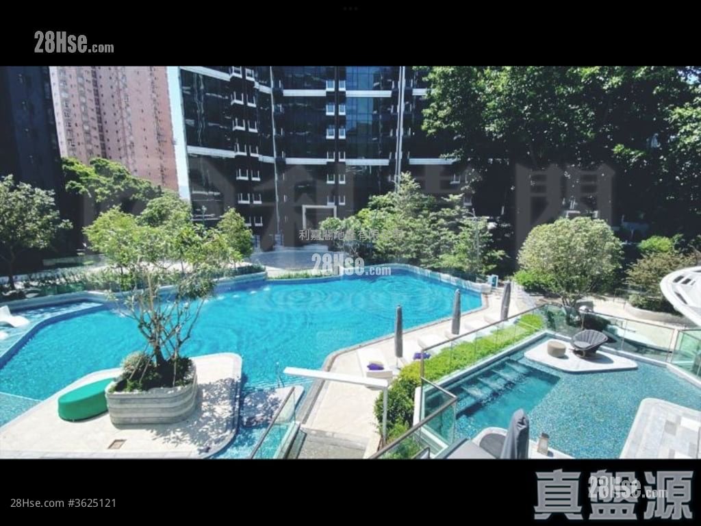 The Royale Sell 1 Bathroom 215 ft² The Royale Sell 1 Bathroom 215 ft²