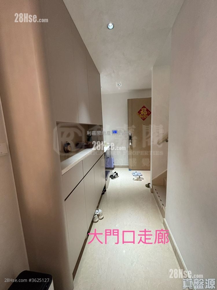 Monaco Sell 4 Bedrooms 1,543 ft² Monaco Sell 4 Bedrooms 1,543 ft²