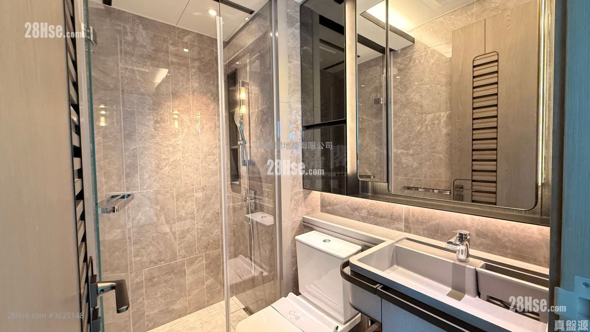 Cullinan Sky Rental 2 Bedrooms , 1 Bathroom 437 ft² Cullinan Sky Rental 2 Bedrooms , 1 Bathroom 437 ft²