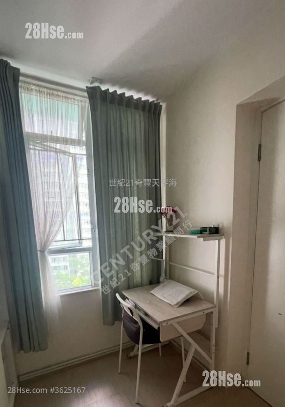 Kam Fung Court Sell 2 Bedrooms , 1 Bathroom 539 ft² Kam Fung Court Sell 2 Bedrooms , 1 Bathroom 539 ft²