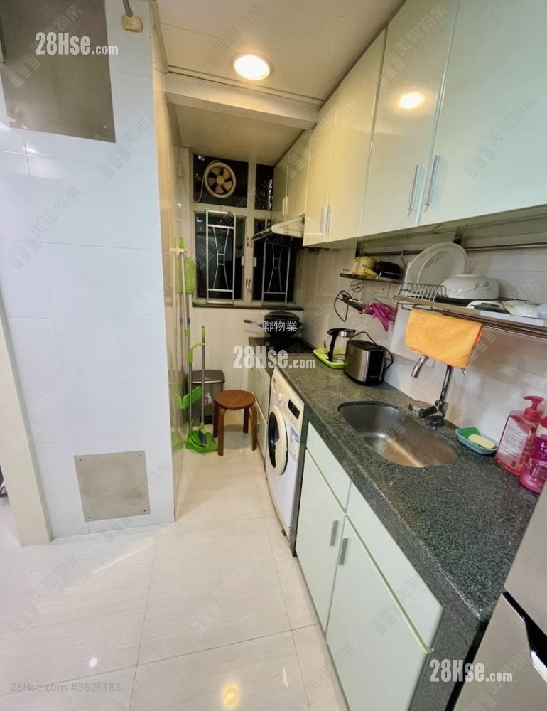 长安邨 售盘 381 平方尺 长安邨 售盘 381 平方尺