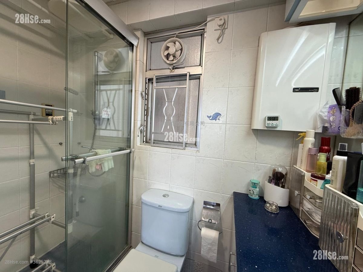 马鞍山中心 售盘 3 房 , 2 浴室 634 平方尺 马鞍山中心 售盘 3 房 , 2 浴室 634 平方尺