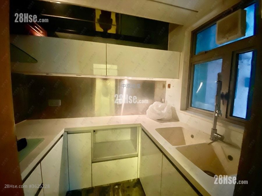 君汇港 售盘 3 房 , 1 浴室 541 平方尺 君汇港 售盘 3 房 , 1 浴室 541 平方尺