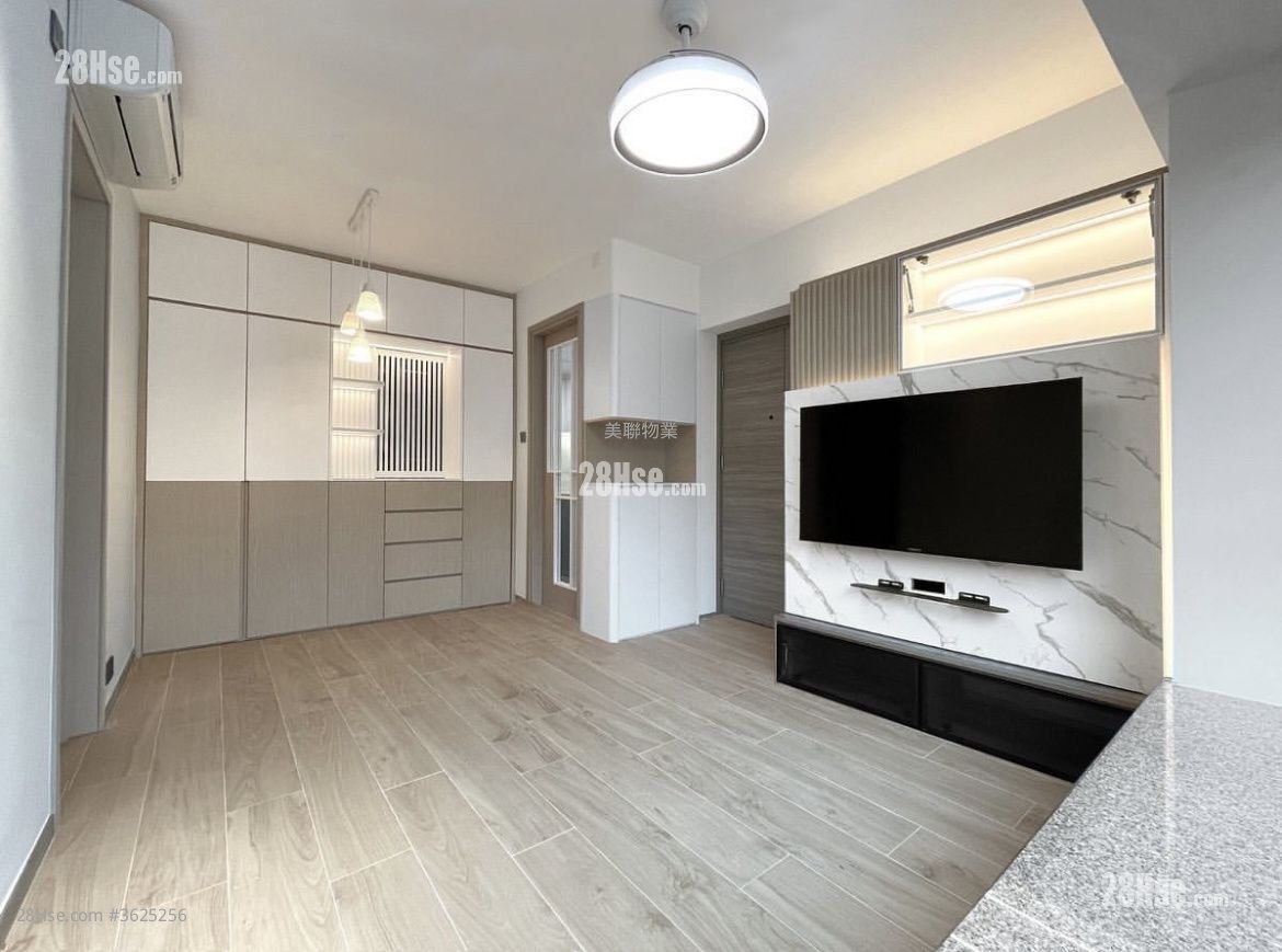 Parkland Villas Sell 2 Bedrooms 376 ft²