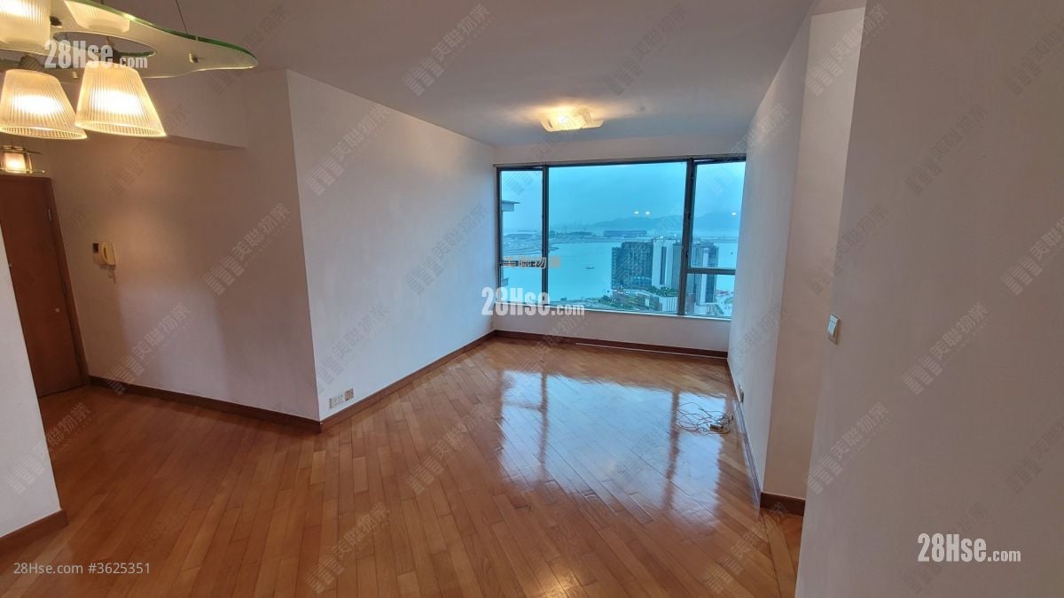 Coastal Skyline Rental 805 ft²