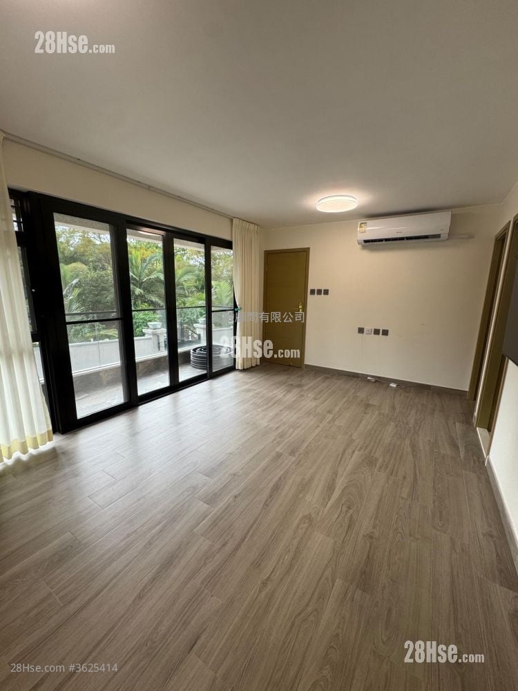 村屋 租盘 3 房 , 2 浴室 700 平方尺