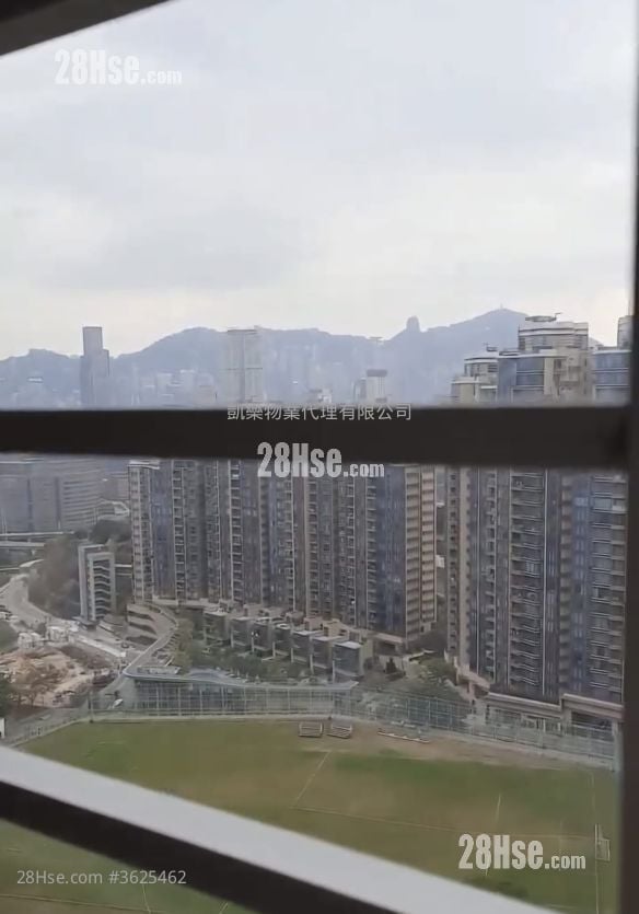 Kwun Tak Court Sell 3 Bedrooms , 2 Bathrooms 568 ft² Kwun Tak Court Sell 3 Bedrooms , 2 Bathrooms 568 ft²