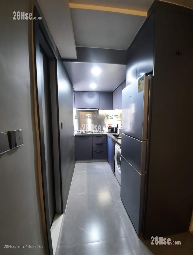 Kwun Tak Court Sell 3 Bedrooms , 2 Bathrooms 568 ft² Kwun Tak Court Sell 3 Bedrooms , 2 Bathrooms 568 ft²